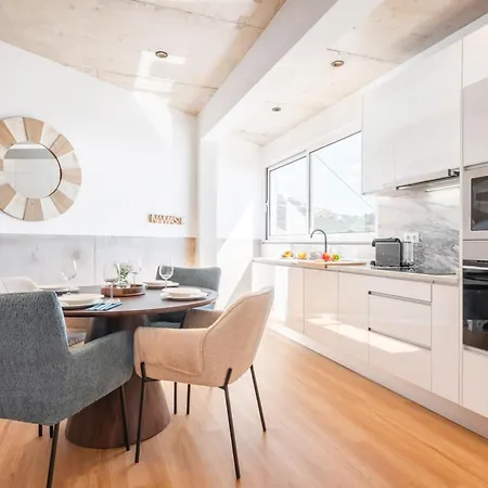 The Vinehill House بيت للعطل Câmara de Lobos