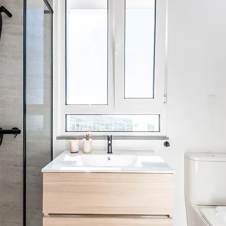 The Vinehill House *